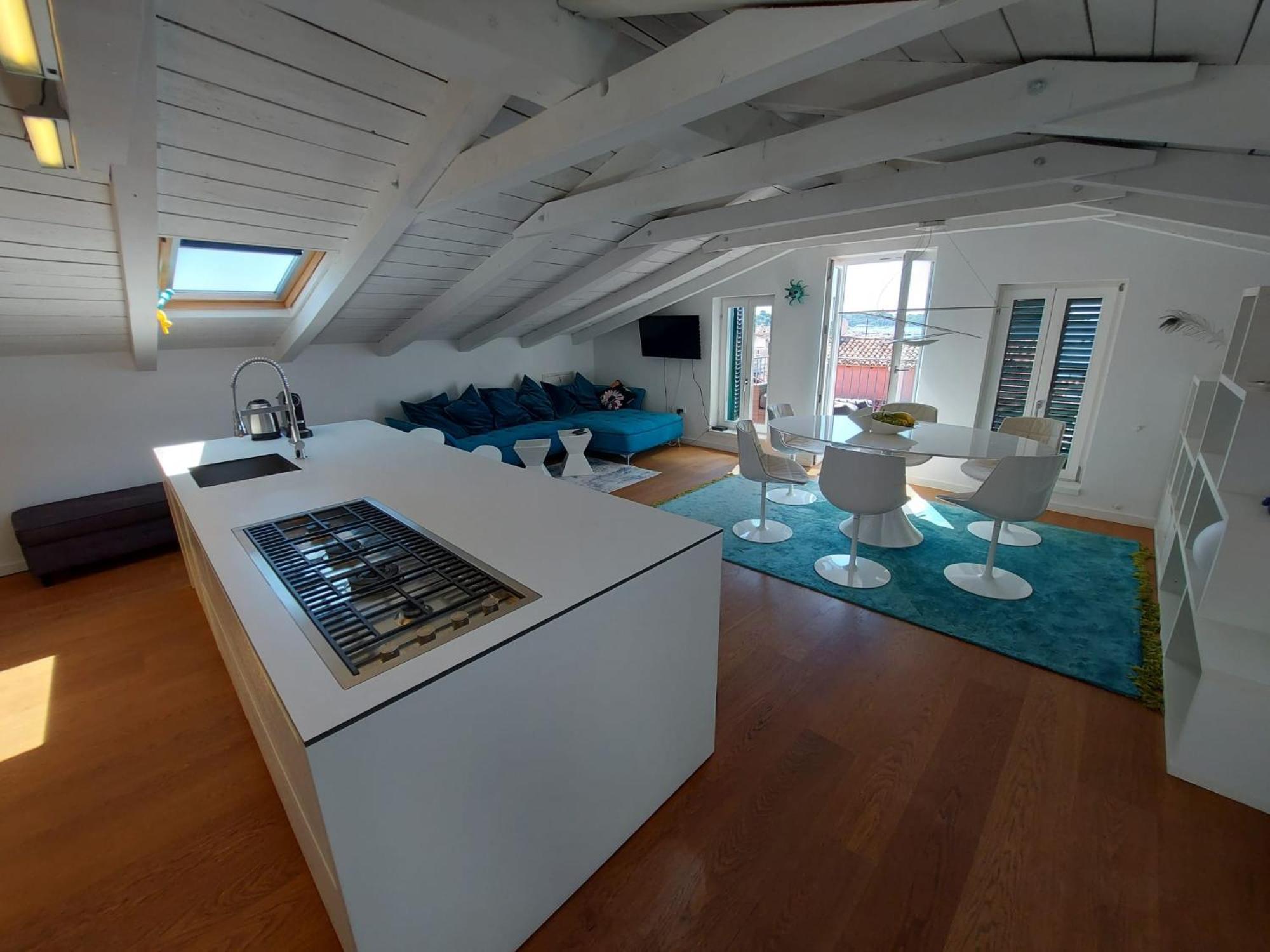 Appartement Beautiful Sunsets Over The Roofs Of Rovinj Extérieur photo