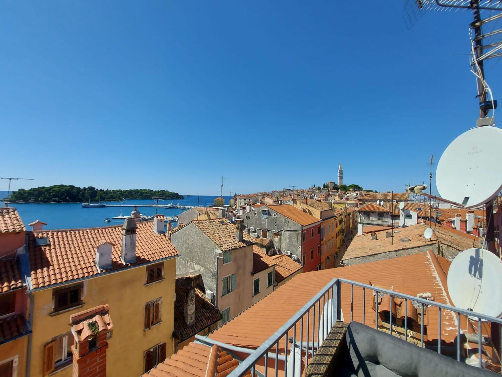 Appartement Beautiful Sunsets Over The Roofs Of Rovinj Extérieur photo